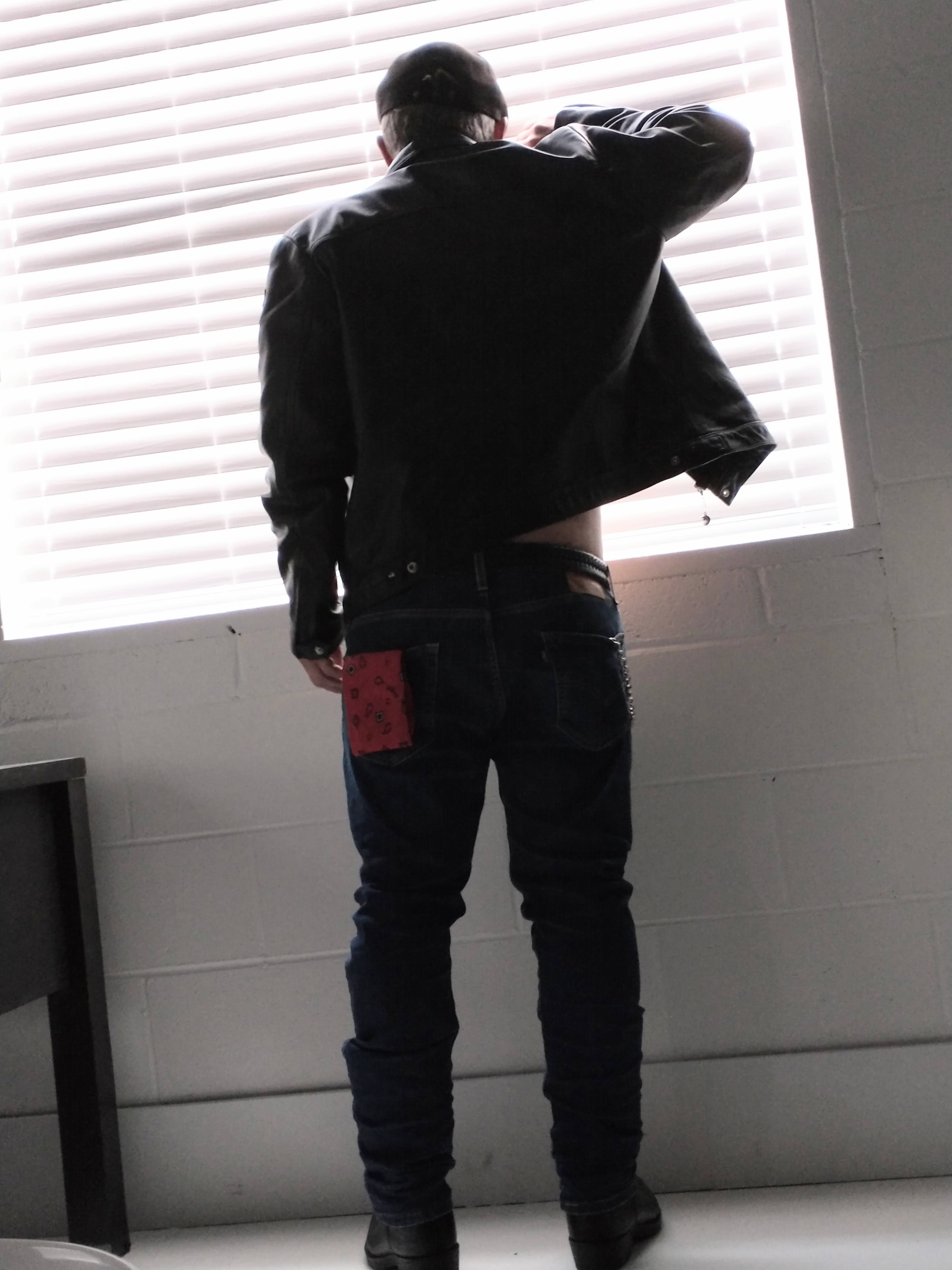 Black jacket / back view