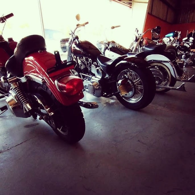 Motorcycles / workshop lineup